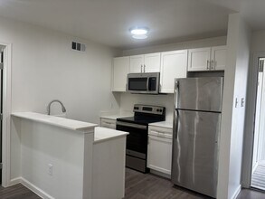 Building Photo - 4919 San Jacinto