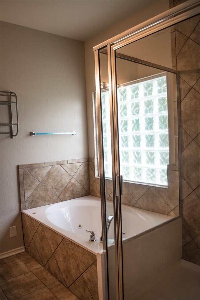 Building Photo - 520 Marlin Cir