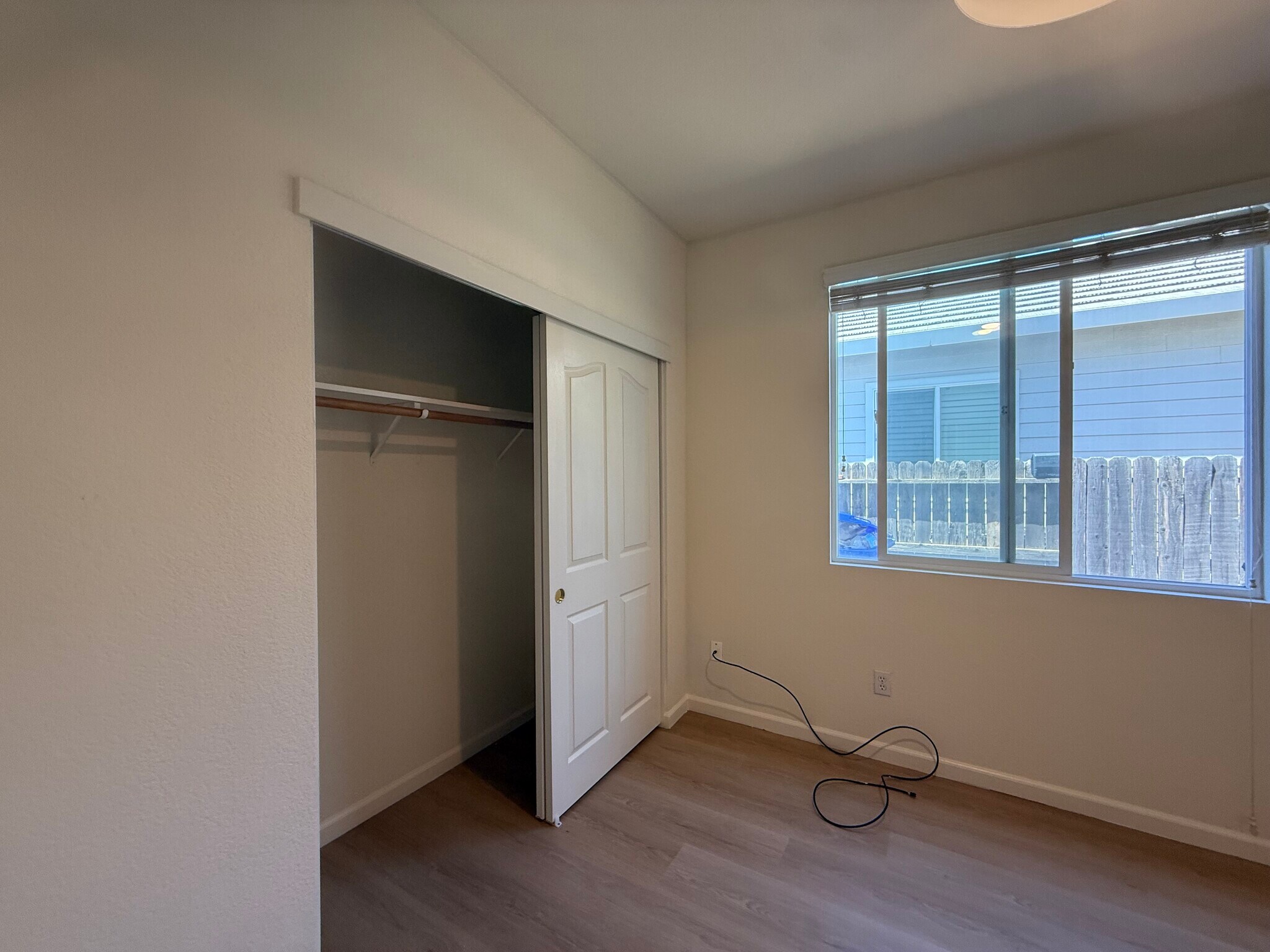 Building Photo - 9633 McKenna Dr