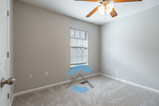 Building Photo - 2022 Erbach St