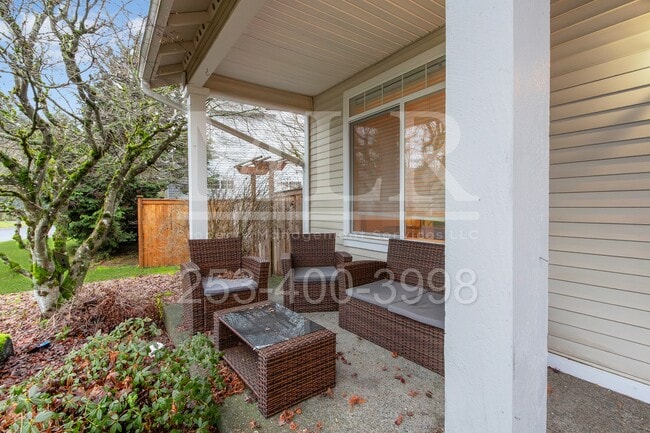 Building Photo - 16316 131st Ave Ct E