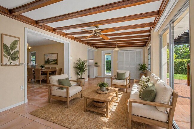 Building Photo - 8115 SW 63rd Pl