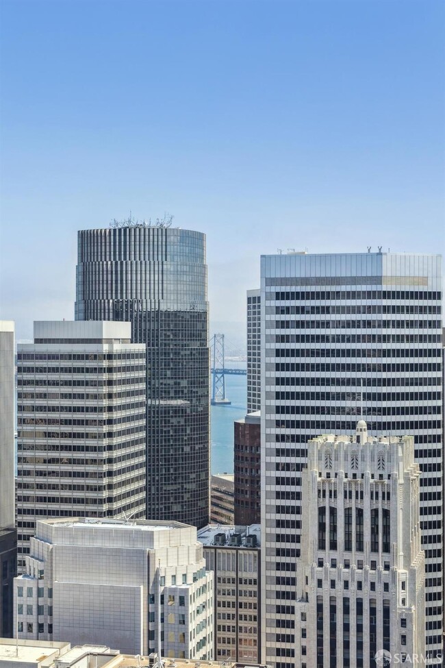 Building Photo - 333 Bush St