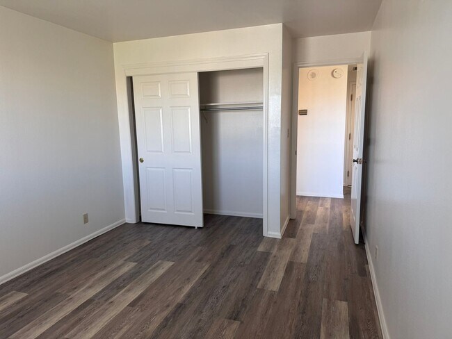 Building Photo - Horizon Towers 2Bed 2Bath Condo!!!