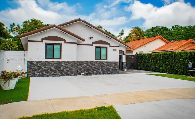 Primary Photo - 17772 SW 146th Ct