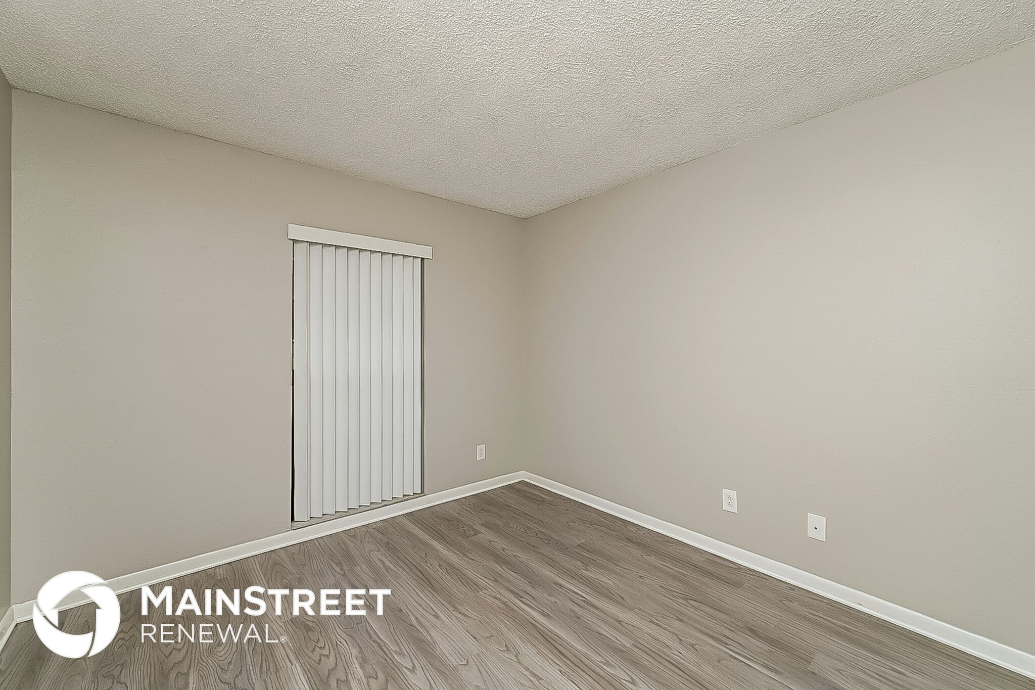 Building Photo - 2608 Hampton Park Pl