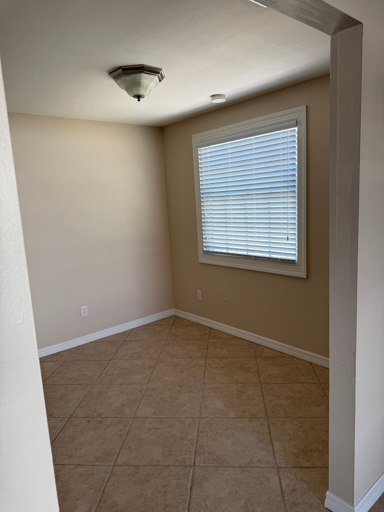 Building Photo - 1701 41st Ter SW