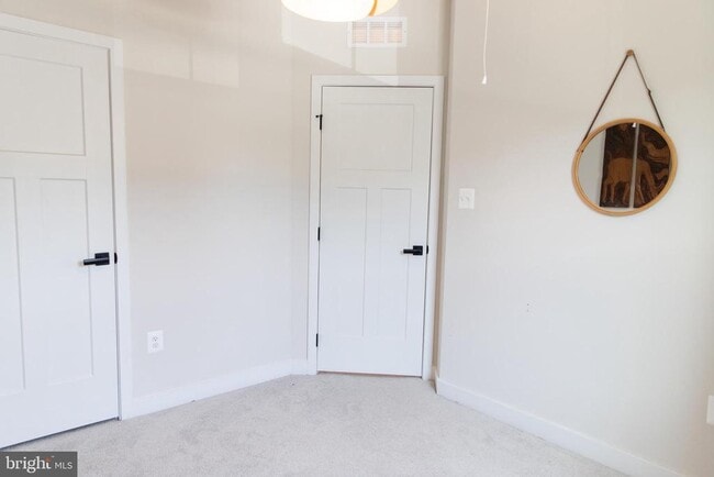 Building Photo - 6036 Goshawk St