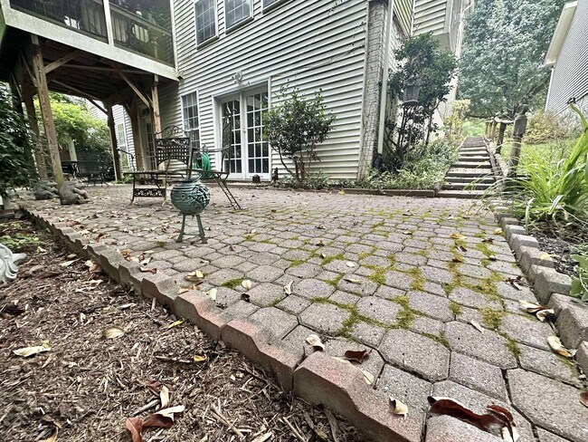 Building Photo - 2403 Shreve Hill Rd