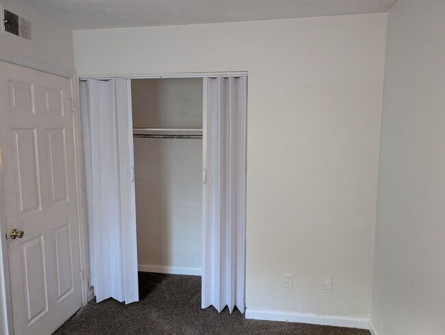 Building Photo - 2620 Lamborne Blvd