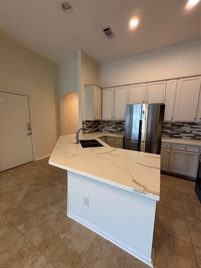 Building Photo - 10735 Norchester Village Dr