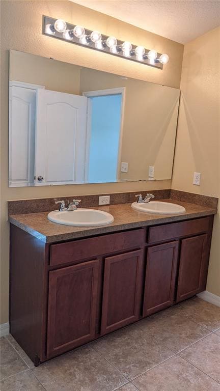Building Photo - 10799 Gran Paradiso Dr
