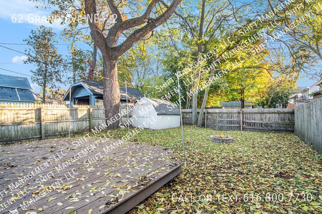 Building Photo - 62 Grand Ave NE