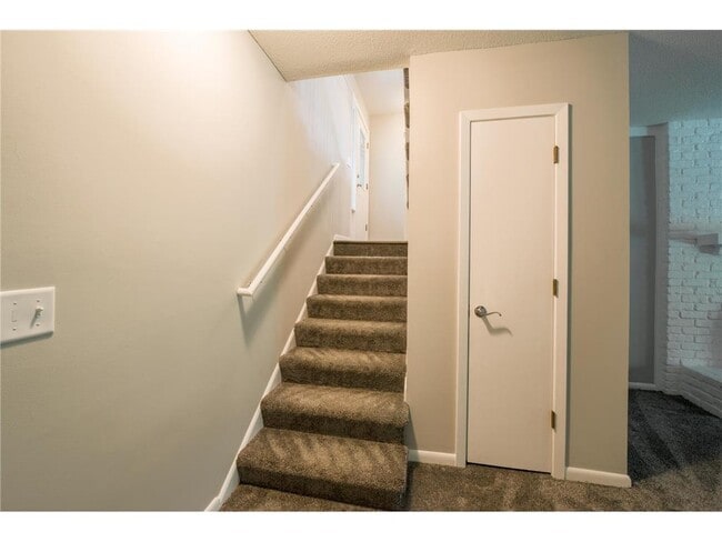 Building Photo - 5590 Timber Ln