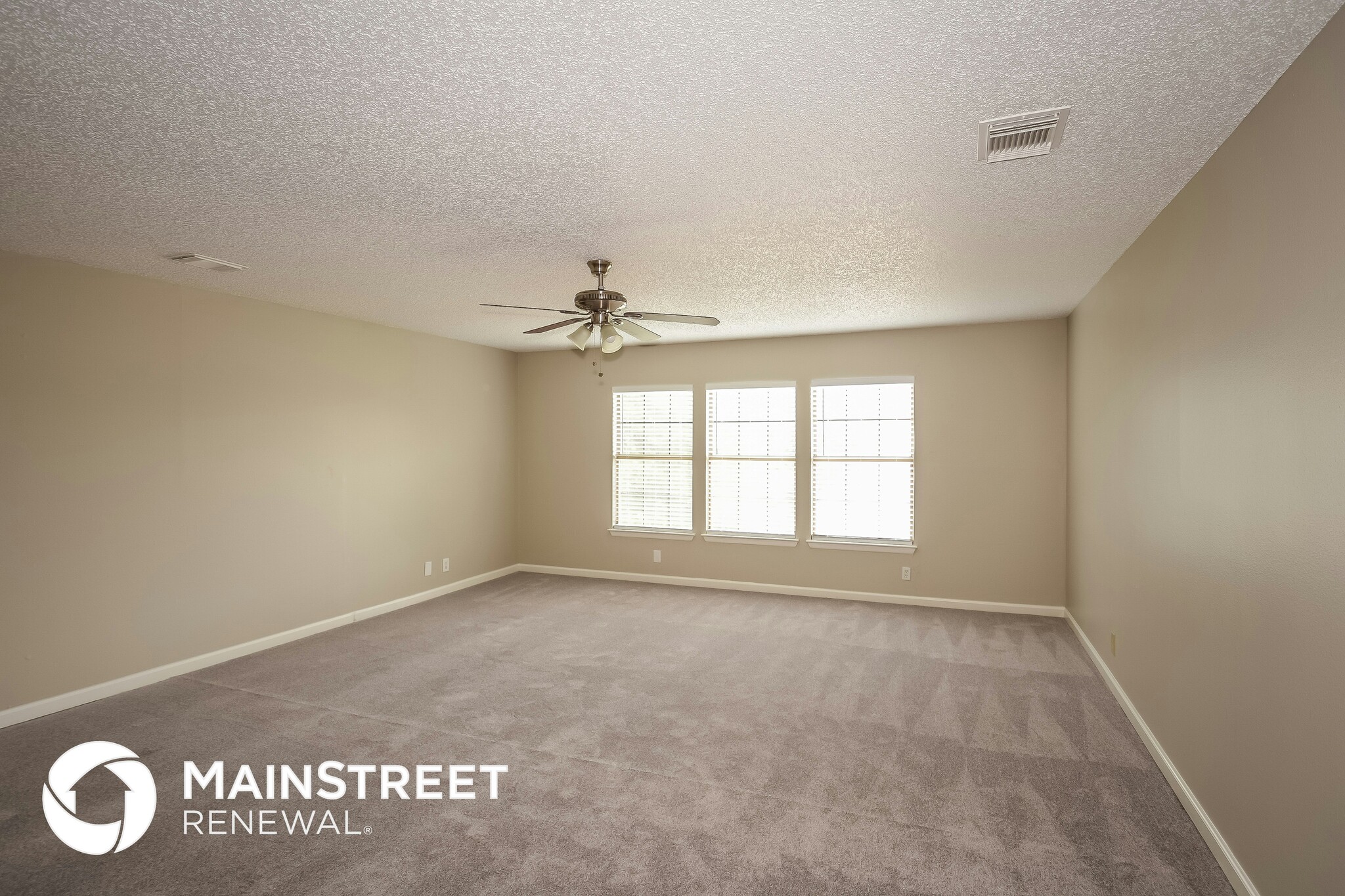 Building Photo - 6619 Meadow Fawn Dr