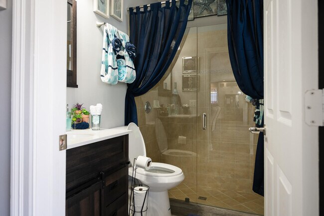 Building Photo - 5569 SE Hammock Reserve Terrace