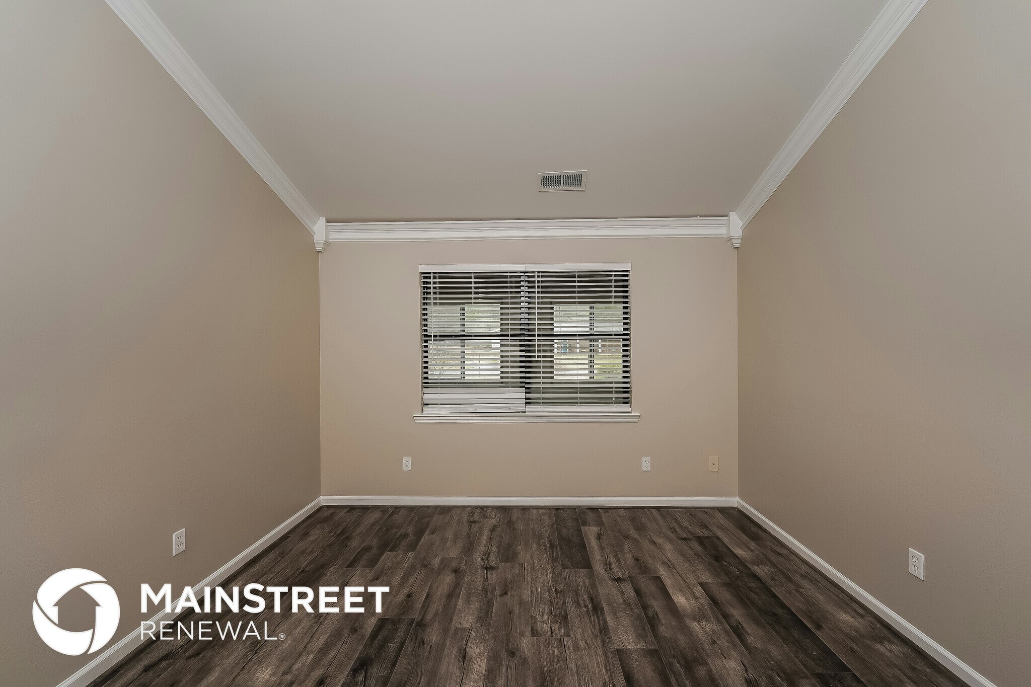 Building Photo - 2812 Lambert Cir