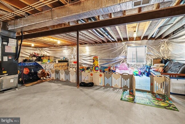Building Photo - 7202 Parchment Cir