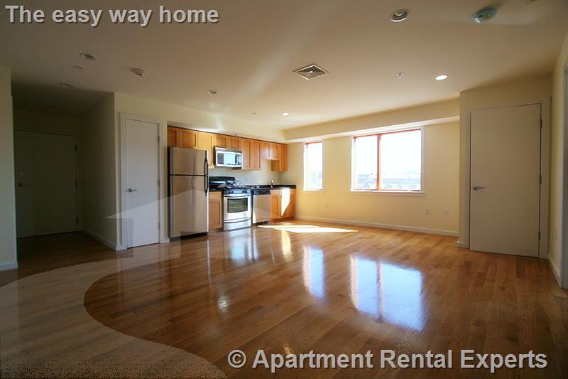 Building Photo - 2 Beech St