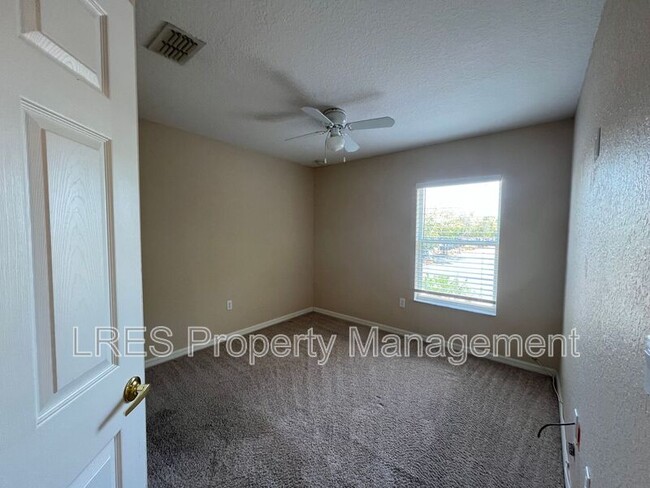 Building Photo - 1525 Orrington Payne Pl