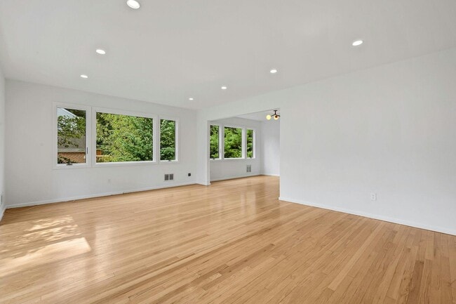 Building Photo - 134 Highland Rd