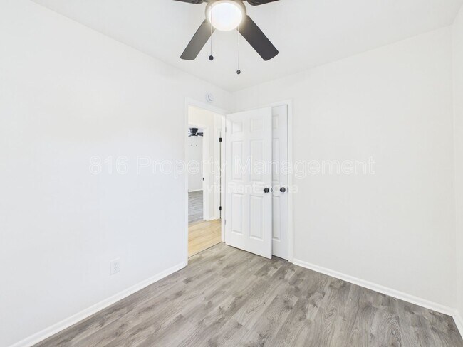Building Photo - 11018 Booth Ave