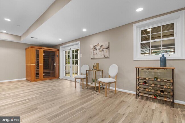 Building Photo - 10429 Headly Ct