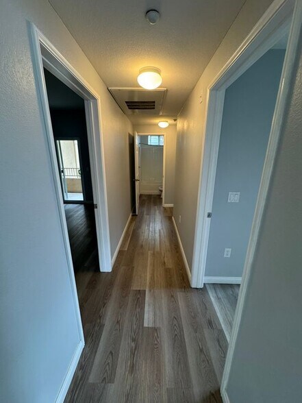 Building Photo - 9728 Marilla Dr