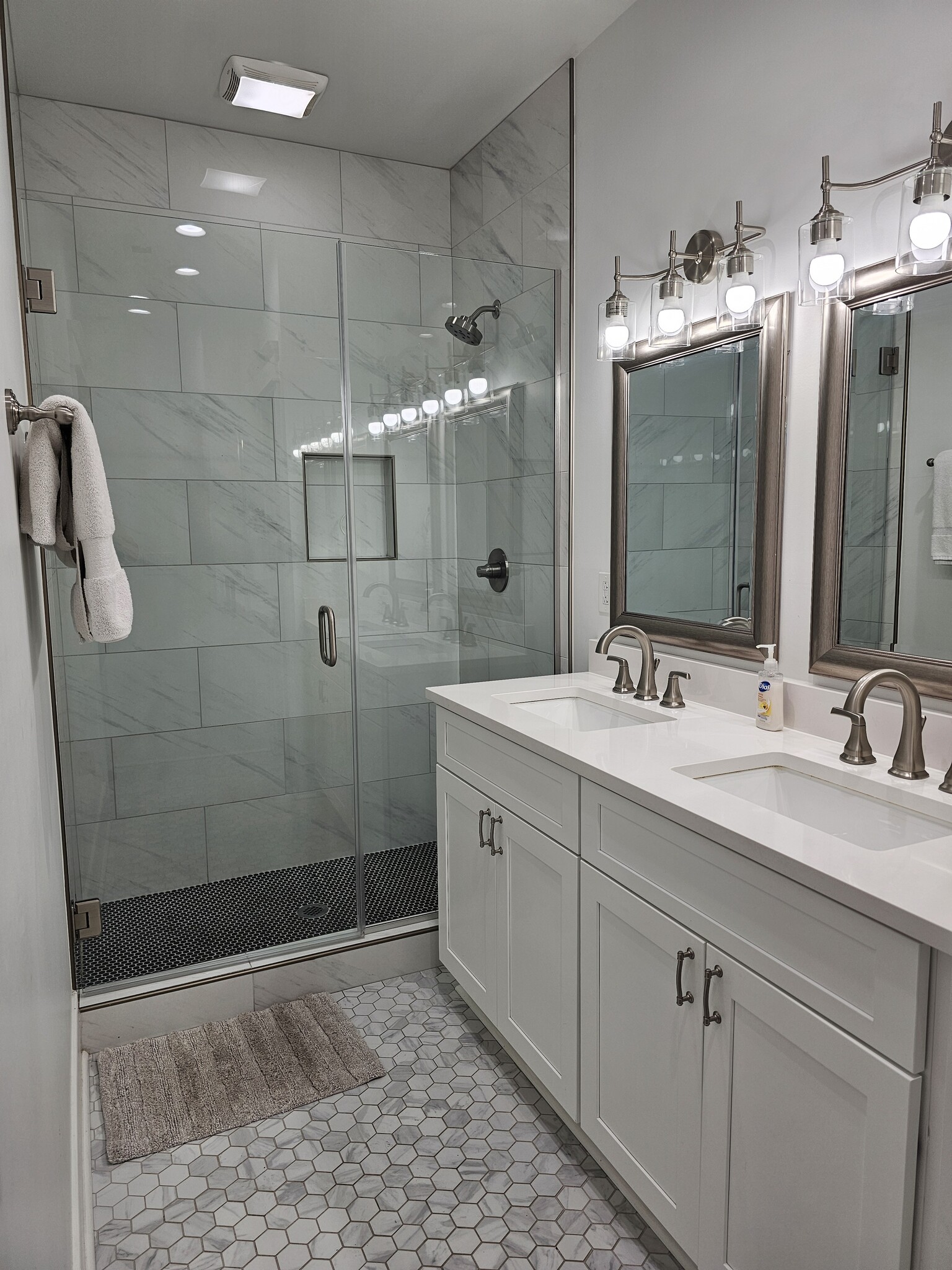 bdrm 3 bath - 1621 9th Ave N