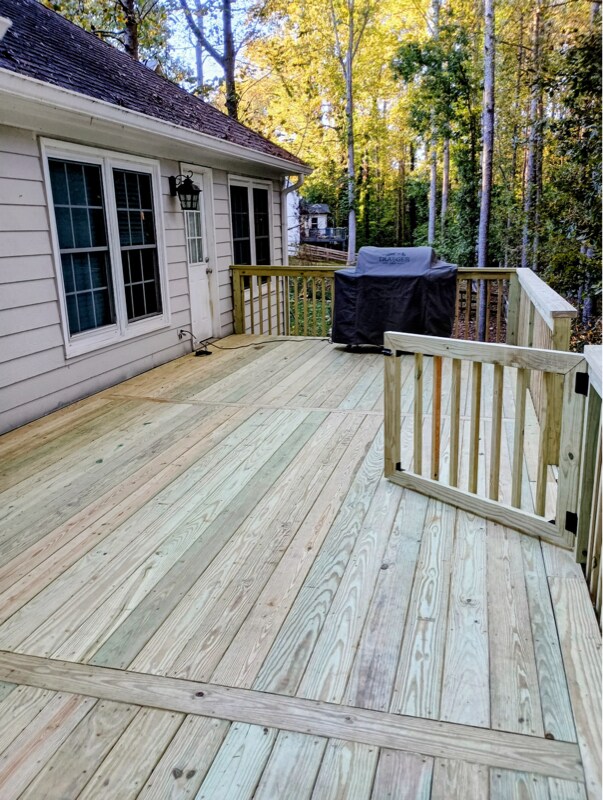 Building Photo - 1211 Fern Hollow Dr