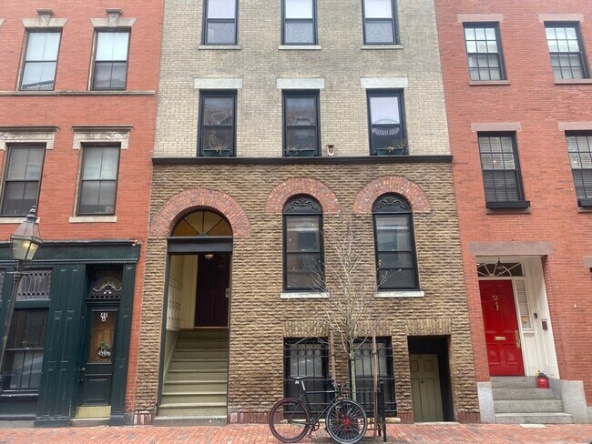 Building Photo - 50 Revere St
