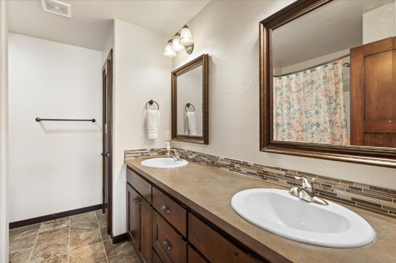 Building Photo - 2752 W Sorbonne Dr