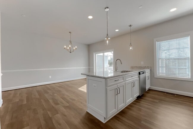 Building Photo - Sullivan Lane