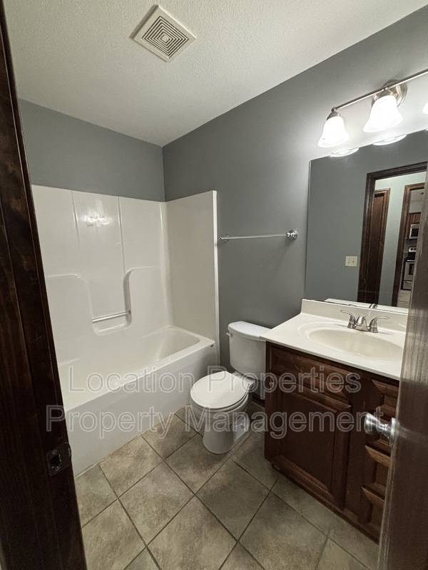 Building Photo - 433 Arkansas St