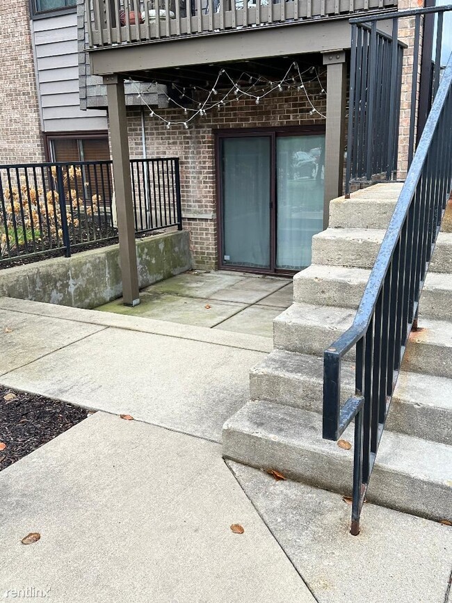 Building Photo - 2 br, 2 bath Condo - 1444 Stonebridge Circ...