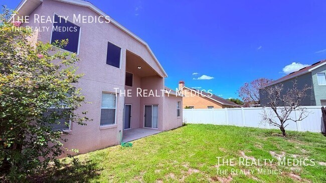 Building Photo - 2837 River Ridge Dr