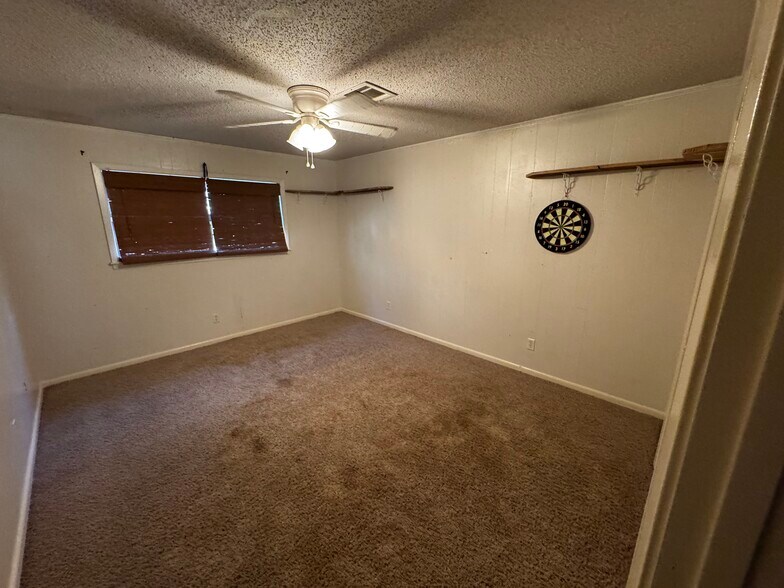 Bedroom 1 - 117 Steed Rd