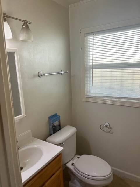 Building Photo - 1743 84th Ave