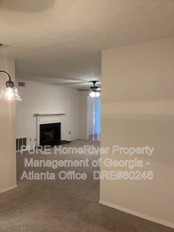 Building Photo - 1505 Augusta Dr