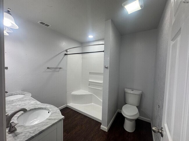 Building Photo - 4123 Beard Ave