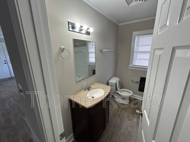 Building Photo - 112 Cane Dr