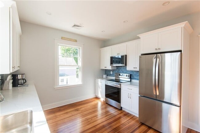 Building Photo - 34 Harrison Ave