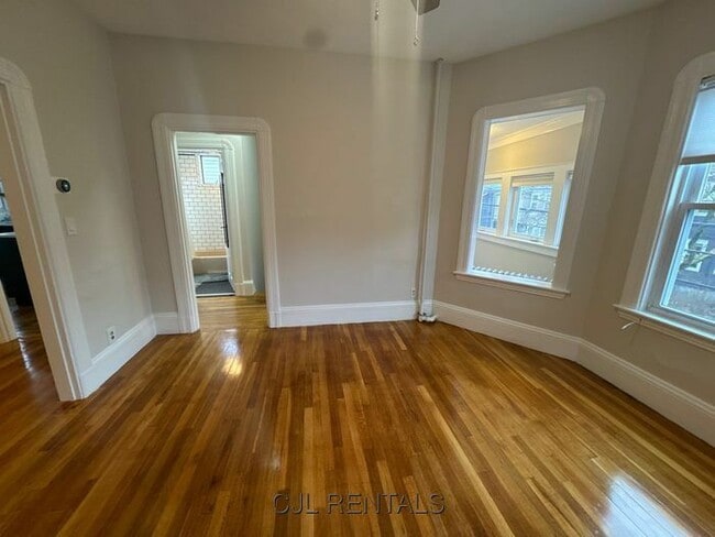 Building Photo - 145 Albion St