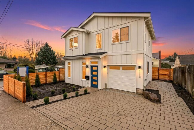 Building Photo - Newly Built Modern Craftsman in Prime Seattle Location