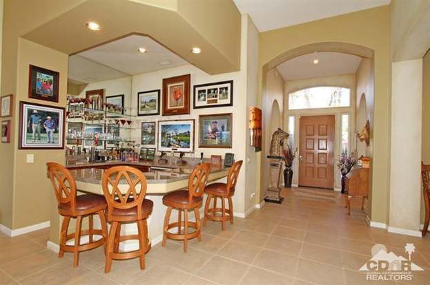 Building Photo - 348 Tomahawk Dr