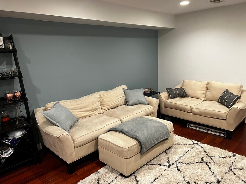 Open Living Space - 1424 L St SE