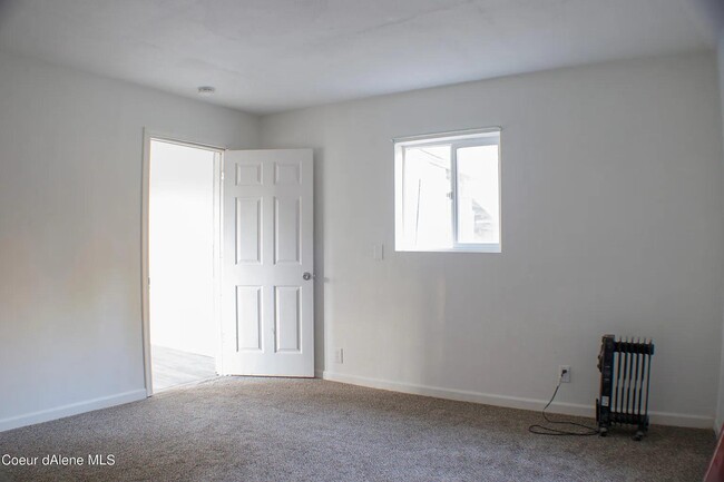 Building Photo - 6535 E Cartwright Rd
