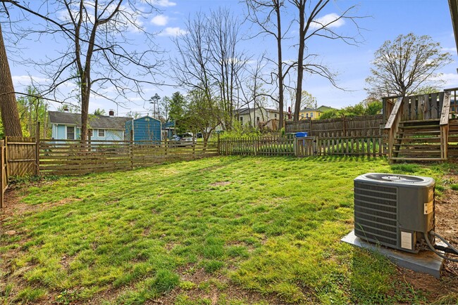 Building Photo - Sunny 2-Bedroom Home with Fenced-In Yard a...