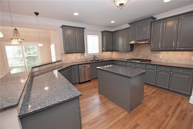 Building Photo - 76 Creekside Park Dr