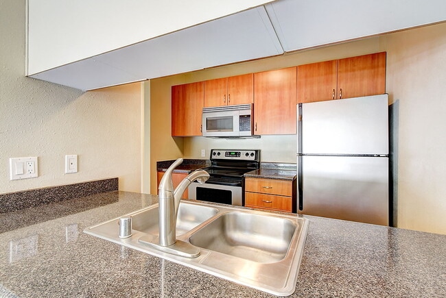 Building Photo - Palisades